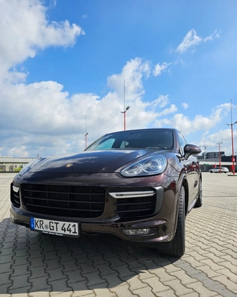 Porsche Cayenne cena 209100 przebieg: 146000, rok produkcji 2015 z Kielce małe 562